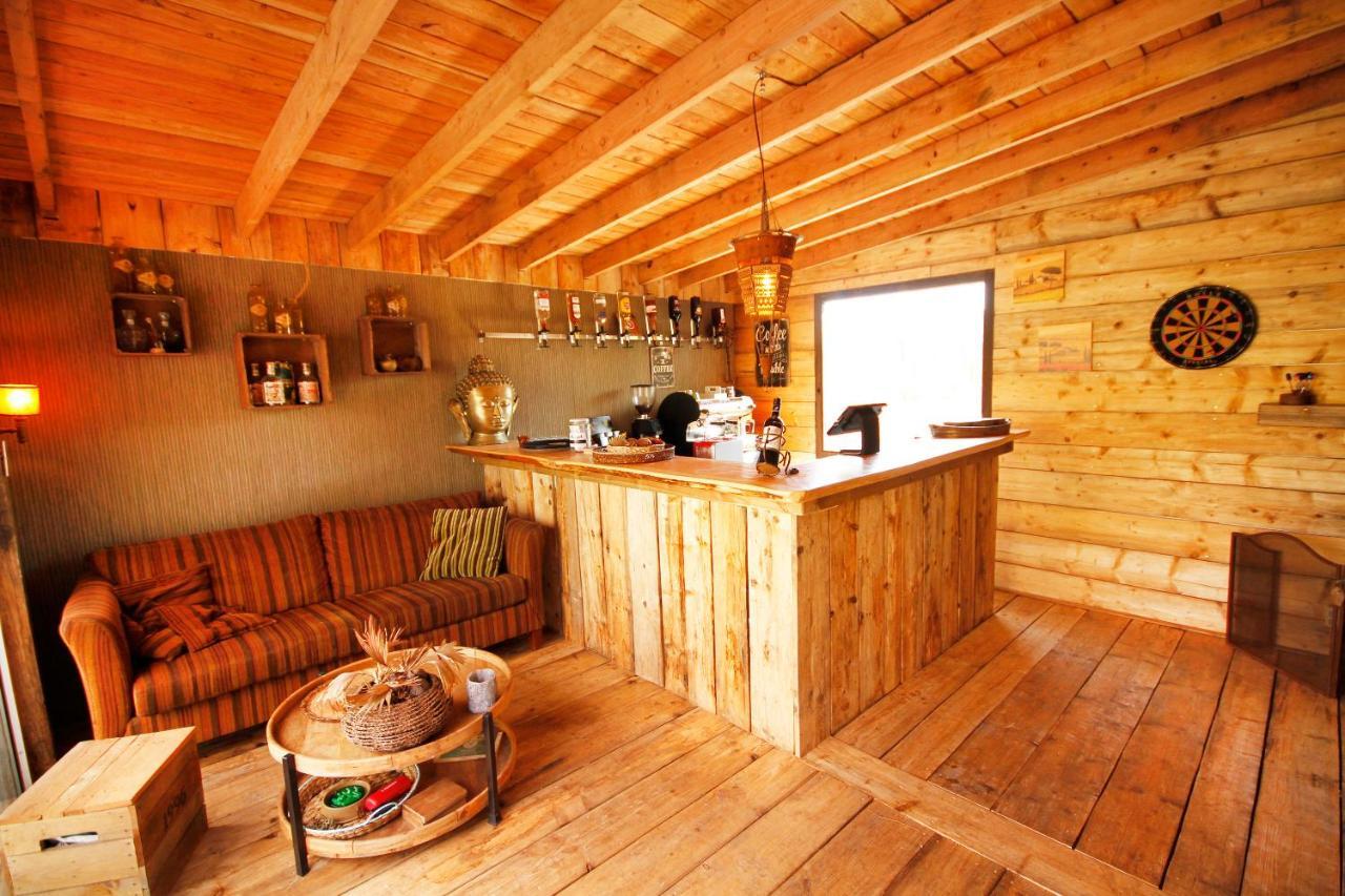Bamboo Lodge Хронинген Екстериор снимка