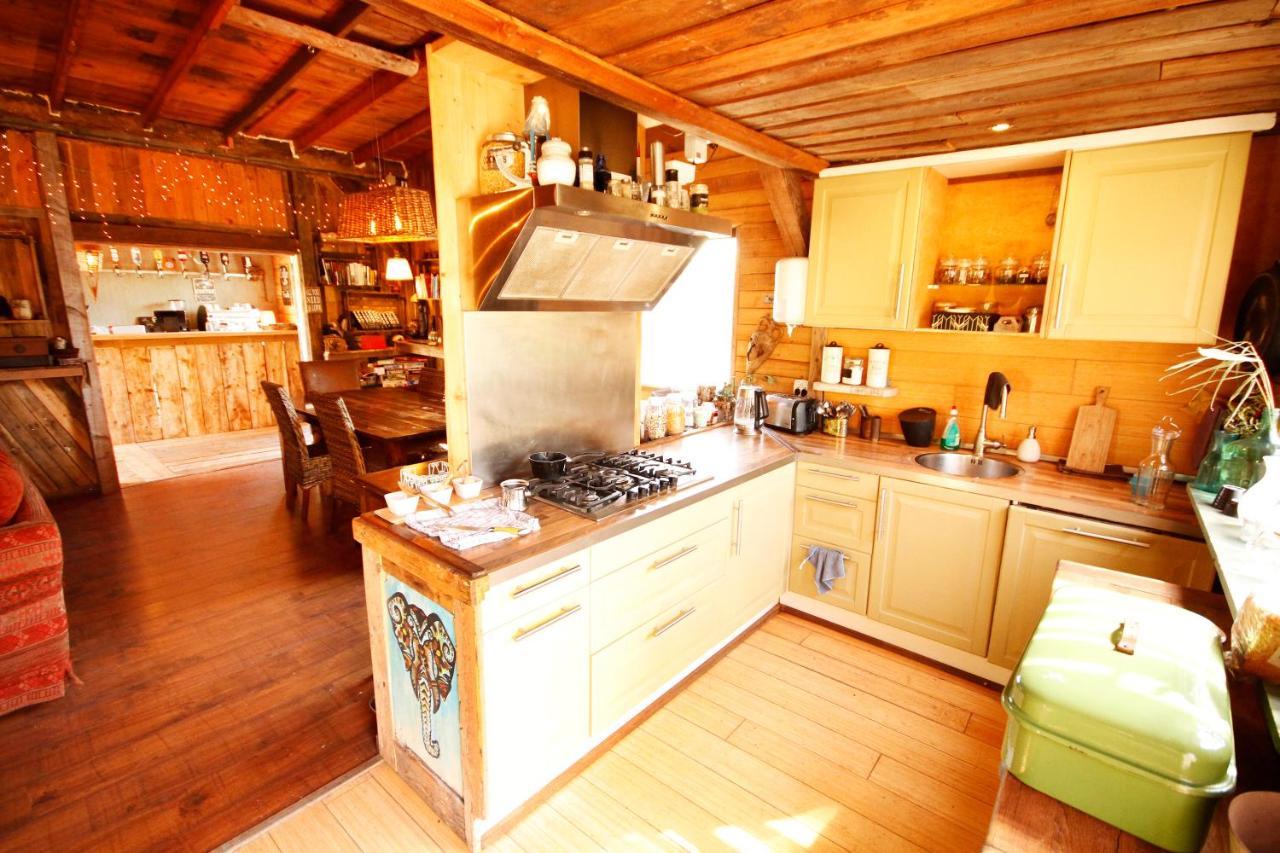Bamboo Lodge Хронинген Екстериор снимка