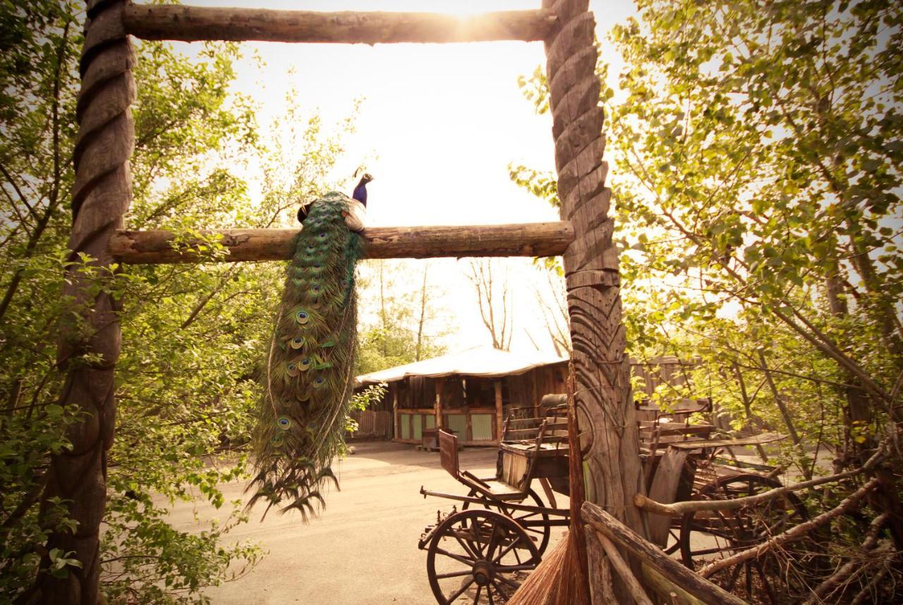 Bamboo Lodge Хронинген Екстериор снимка