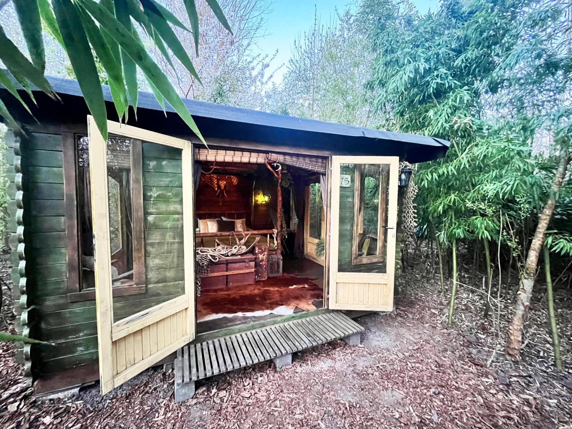 Bamboo Lodge Хронинген Екстериор снимка